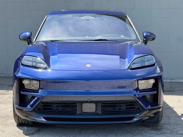 2024 Porsche Macan Electric Turbo