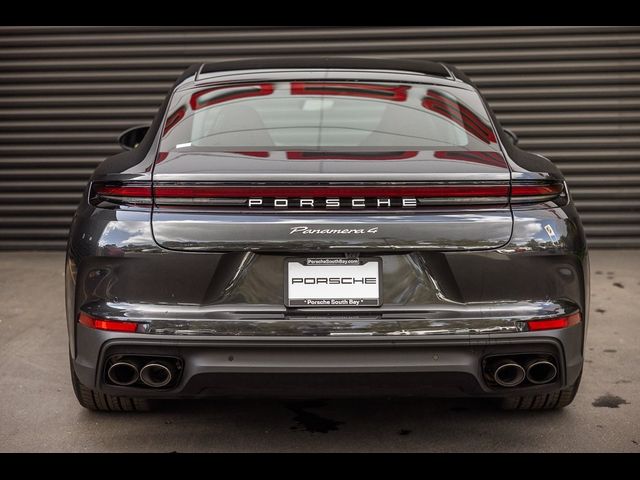 2024 Porsche Panamera 4