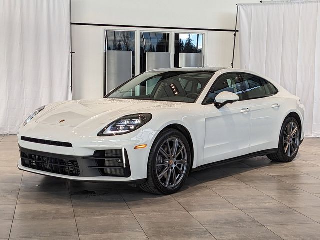 2024 Porsche Panamera 4