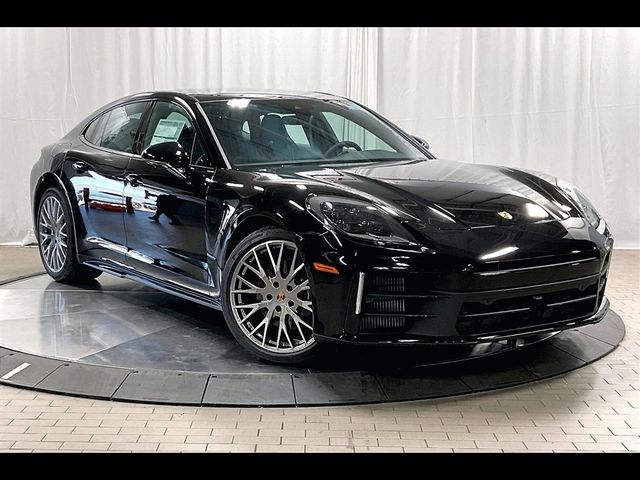 2024 Porsche Panamera 4