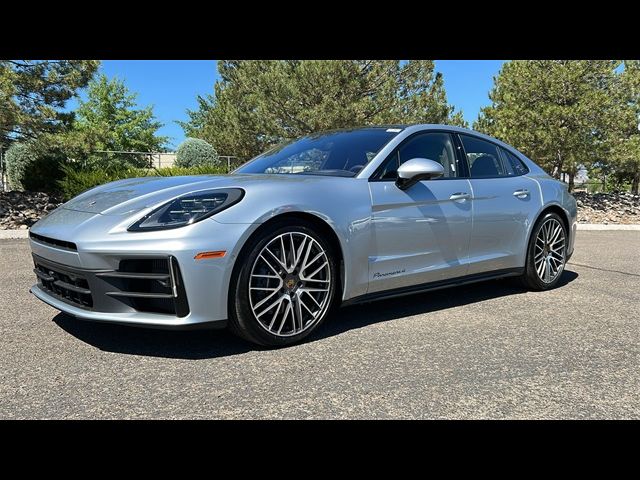 2024 Porsche Panamera 4