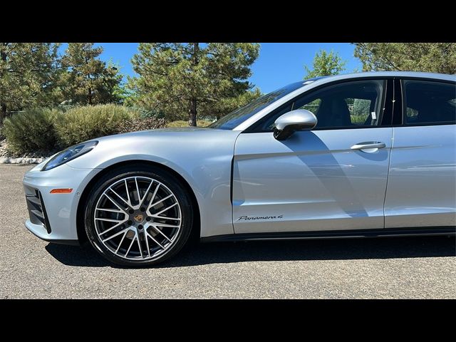 2024 Porsche Panamera 4