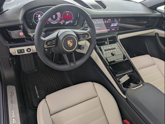 2024 Porsche Panamera 4