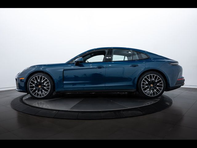 2024 Porsche Panamera 4