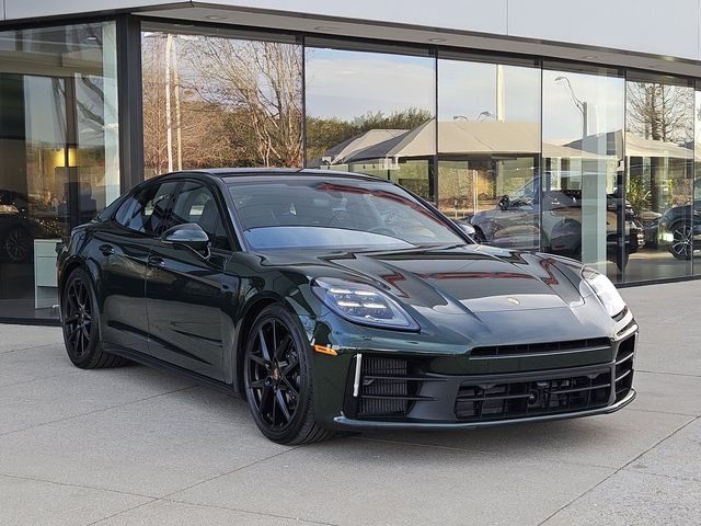 2024 Porsche Panamera 4