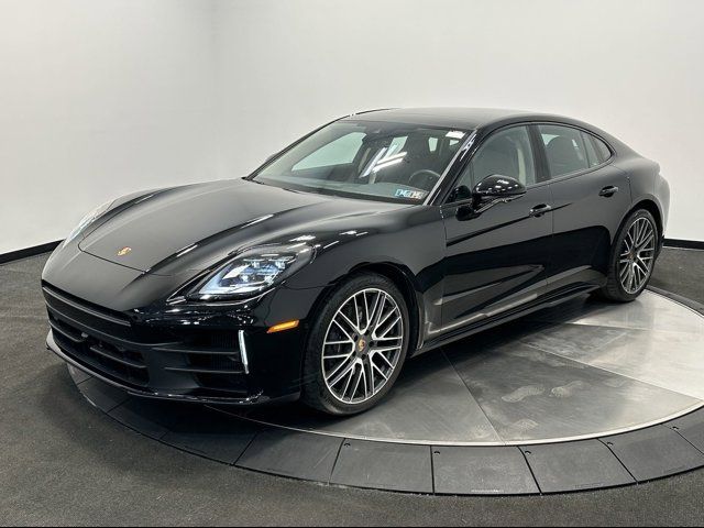 2024 Porsche Panamera 4