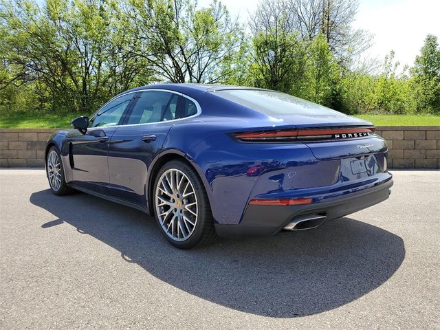 2024 Porsche Panamera 4