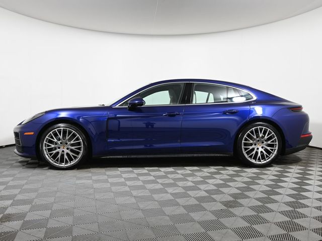 2024 Porsche Panamera Base