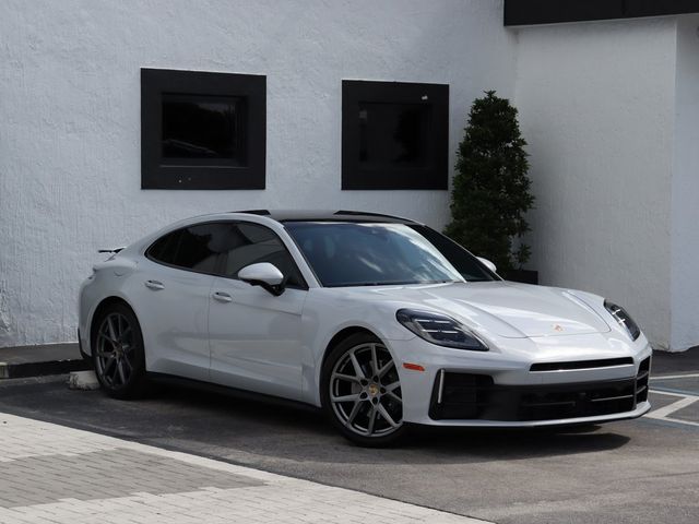 2024 Porsche Panamera Base