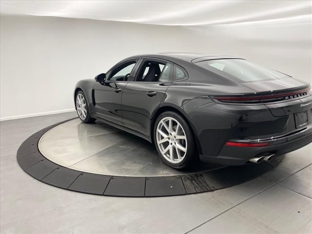 2024 Porsche Panamera 4