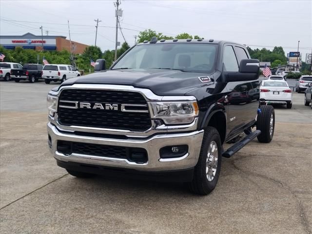 2024 Ram 3500 SLT