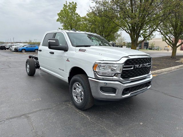 2024 Ram 3500 SLT