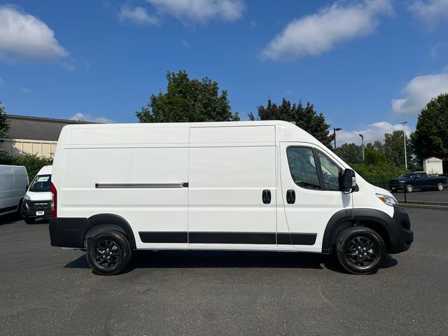 2024 Ram ProMaster Cargo Van SLT+