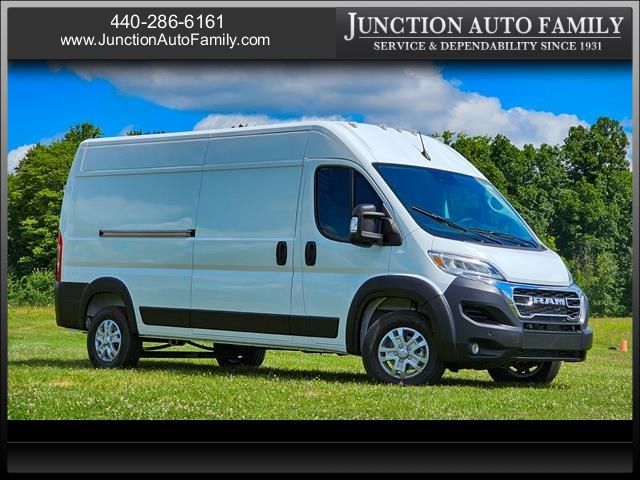 2024 Ram ProMaster Cargo Van SLT+