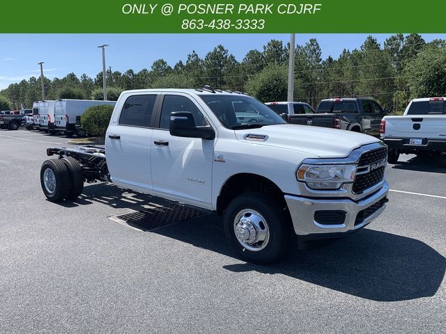 2024 Ram 3500 SLT