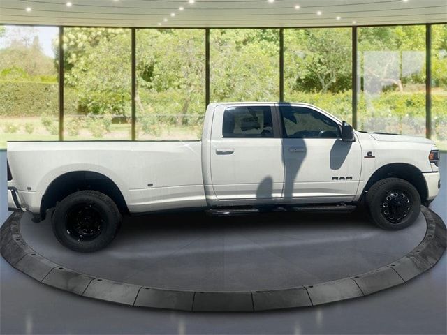 2024 Ram 3500 Laramie