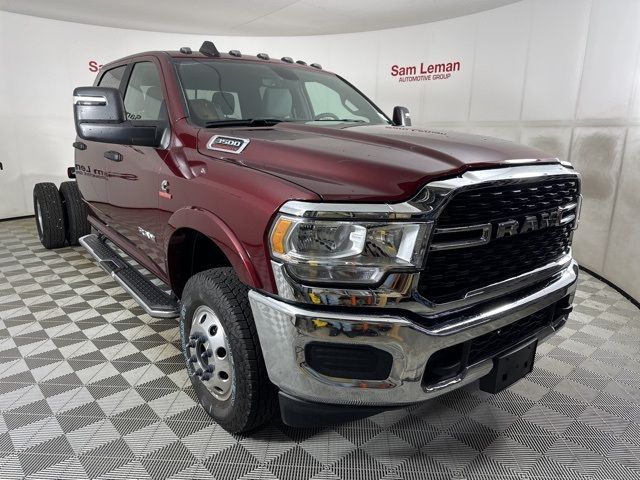 2024 Ram 3500 SLT