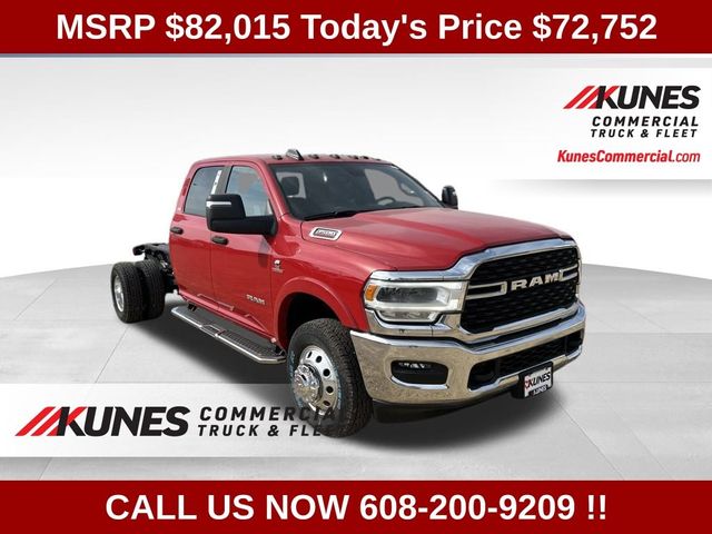 2024 Ram 3500 SLT