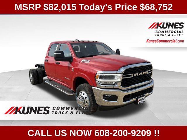 2024 Ram 3500 SLT