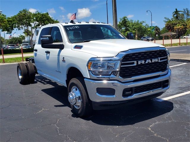 2024 Ram 3500 SLT