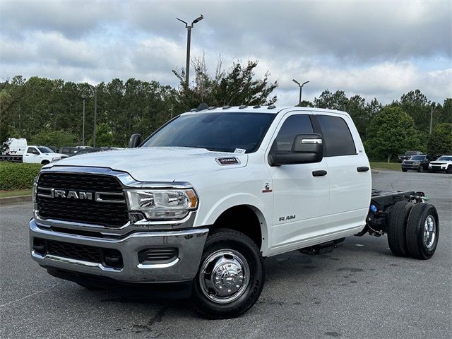 2024 Ram 3500 SLT