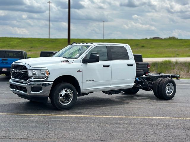 2024 Ram 3500 SLT