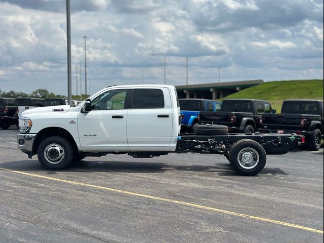 2024 Ram 3500 SLT