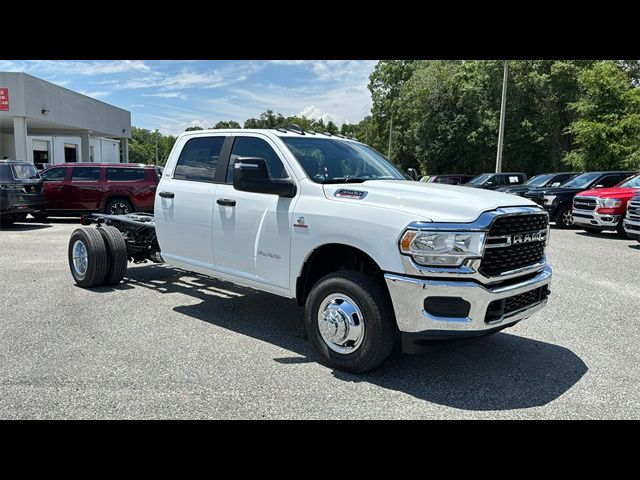 2024 Ram 3500 SLT