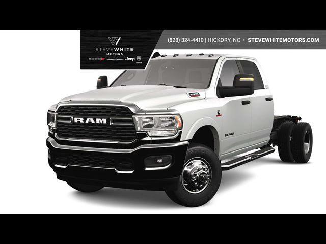 2024 Ram 3500 SLT