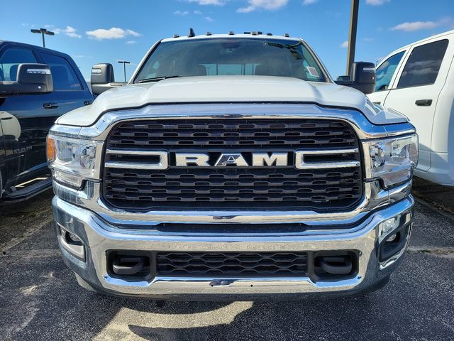 2024 Ram 3500 SLT