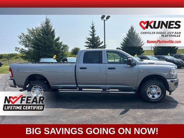 2024 Ram 3500 Tradesman