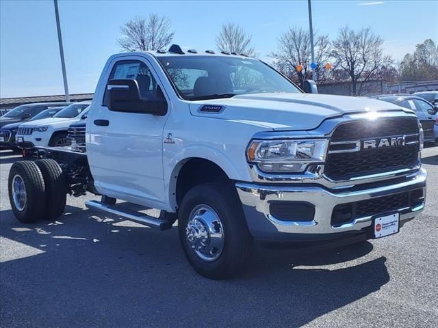 2024 Ram 3500 Tradesman