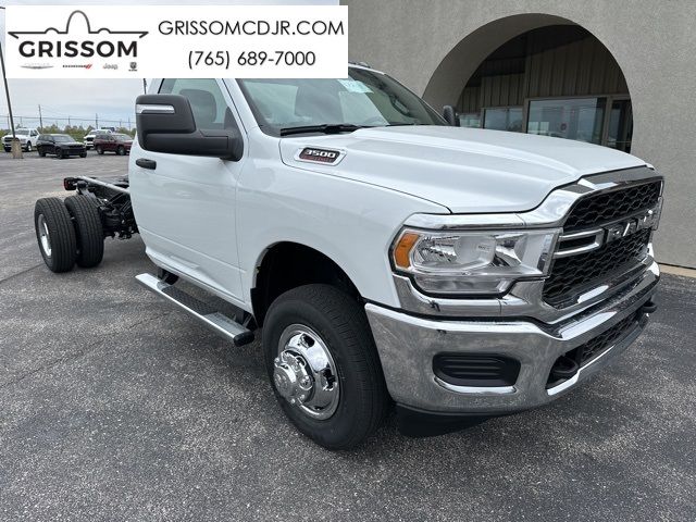 2024 Ram 3500 Tradesman