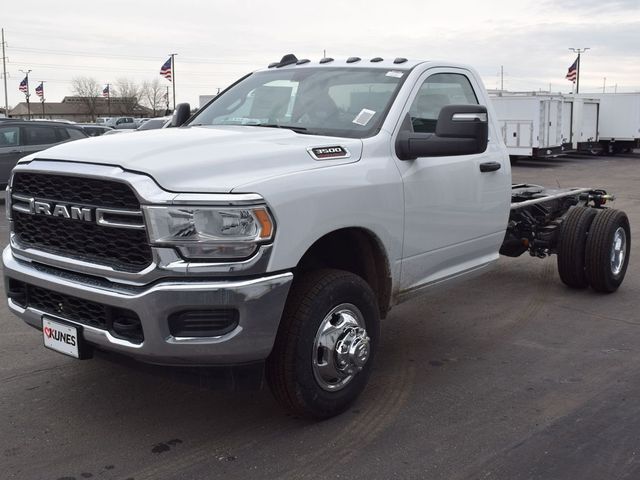 2024 Ram 3500 Tradesman