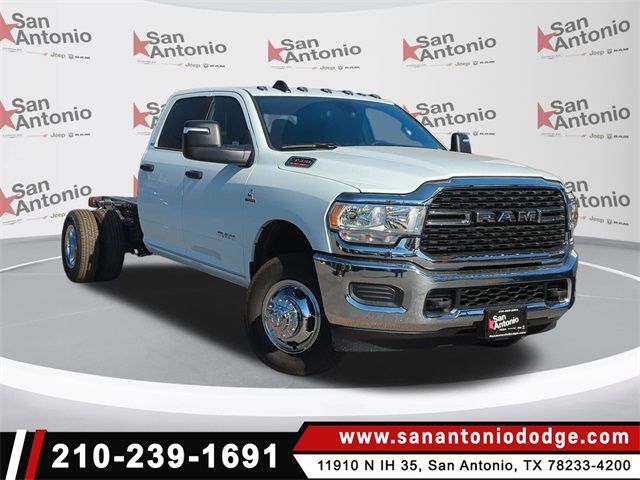 2024 Ram 3500 SLT