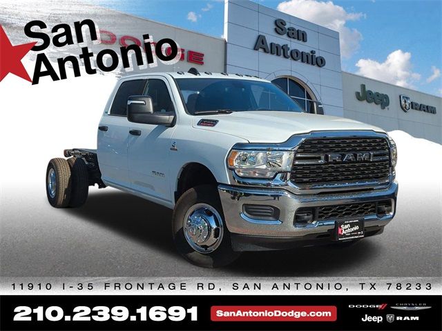 2024 Ram 3500 SLT