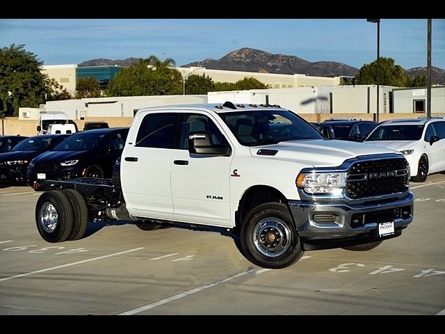 2024 Ram 3500 SLT