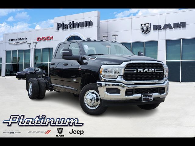 2024 Ram 3500 SLT