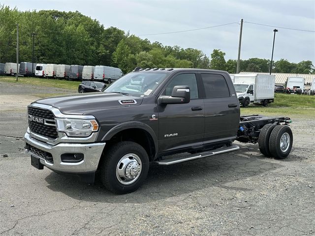 2024 Ram 3500 SLT