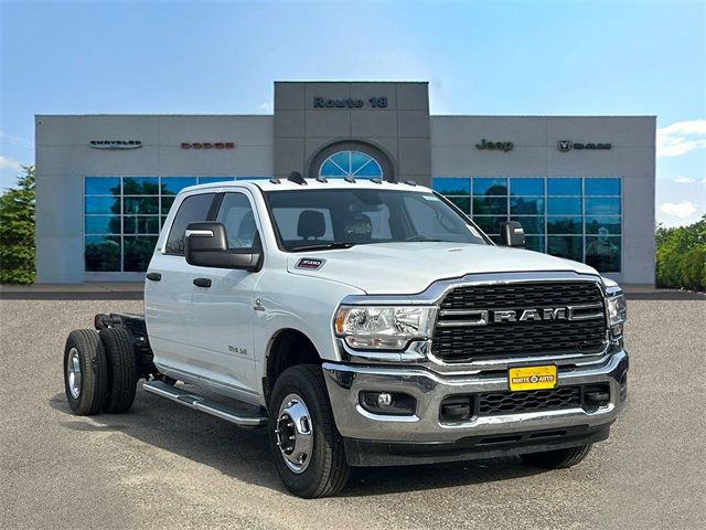 2024 Ram 3500 SLT