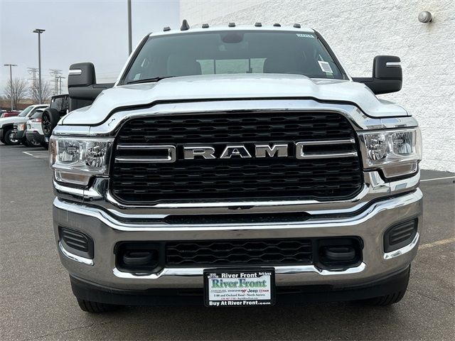 2024 Ram 3500 SLT