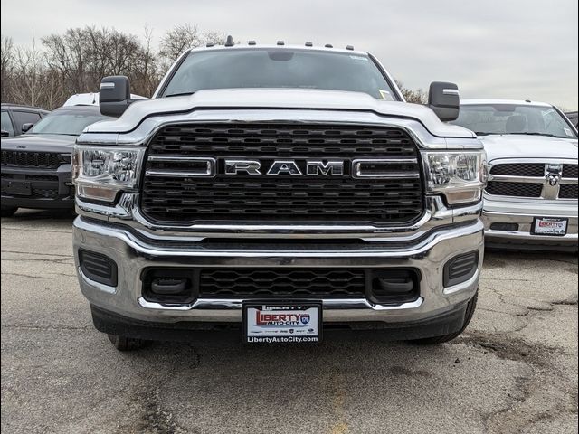 2024 Ram 3500 SLT