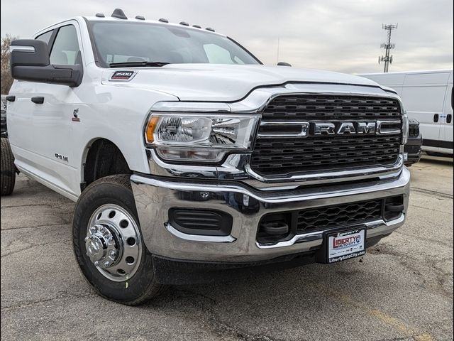 2024 Ram 3500 SLT