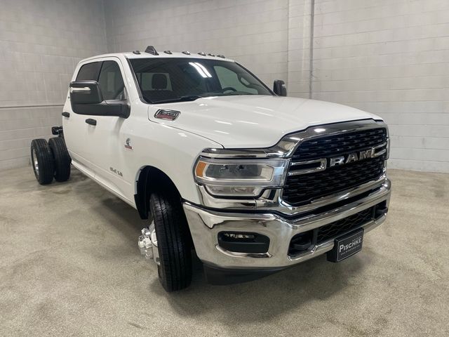 2024 Ram 3500 SLT