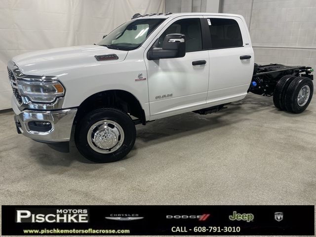 2024 Ram 3500 SLT