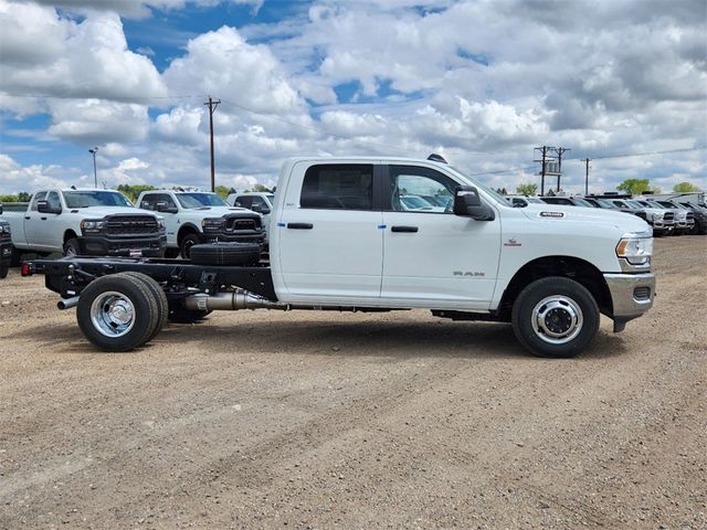 2024 Ram 3500 SLT