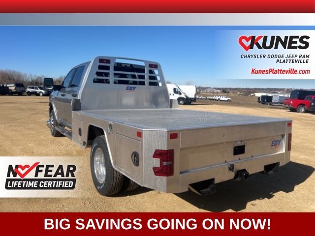 2024 Ram 3500 SLT