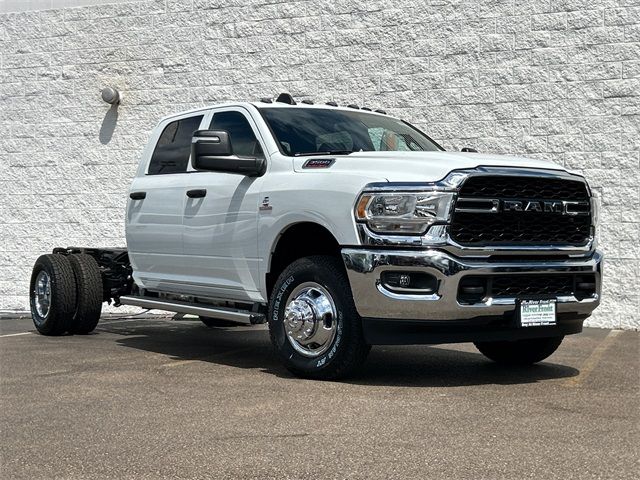 2024 Ram 3500 Tradesman