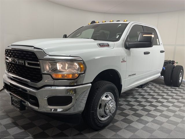 2024 Ram 3500 SLT