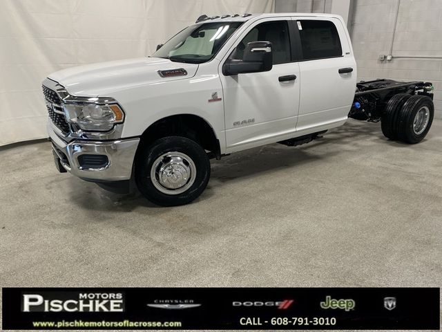 2024 Ram 3500 SLT